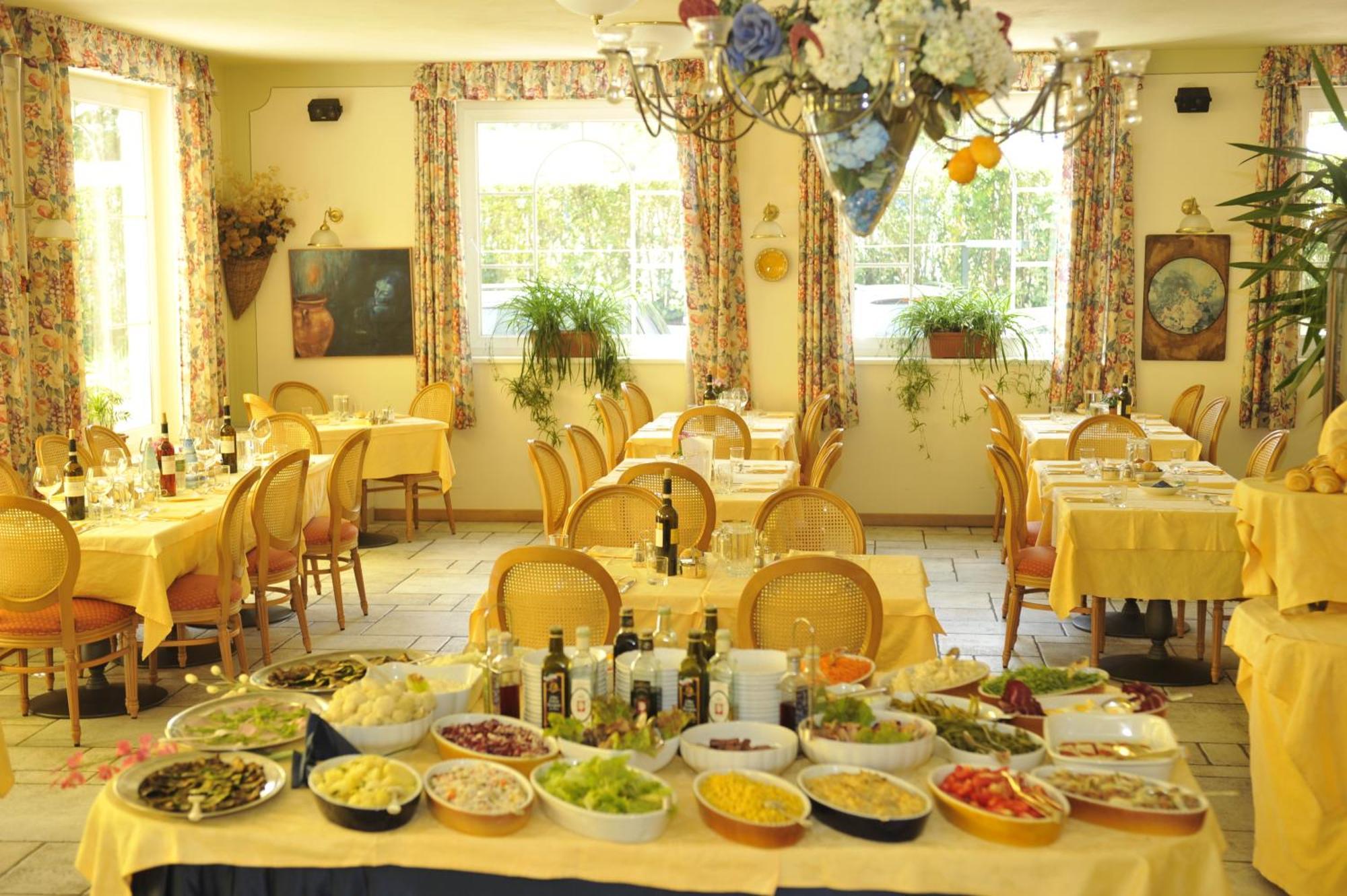 Garden Hotel Bellariva โมลเวโน ภายนอก รูปภาพ